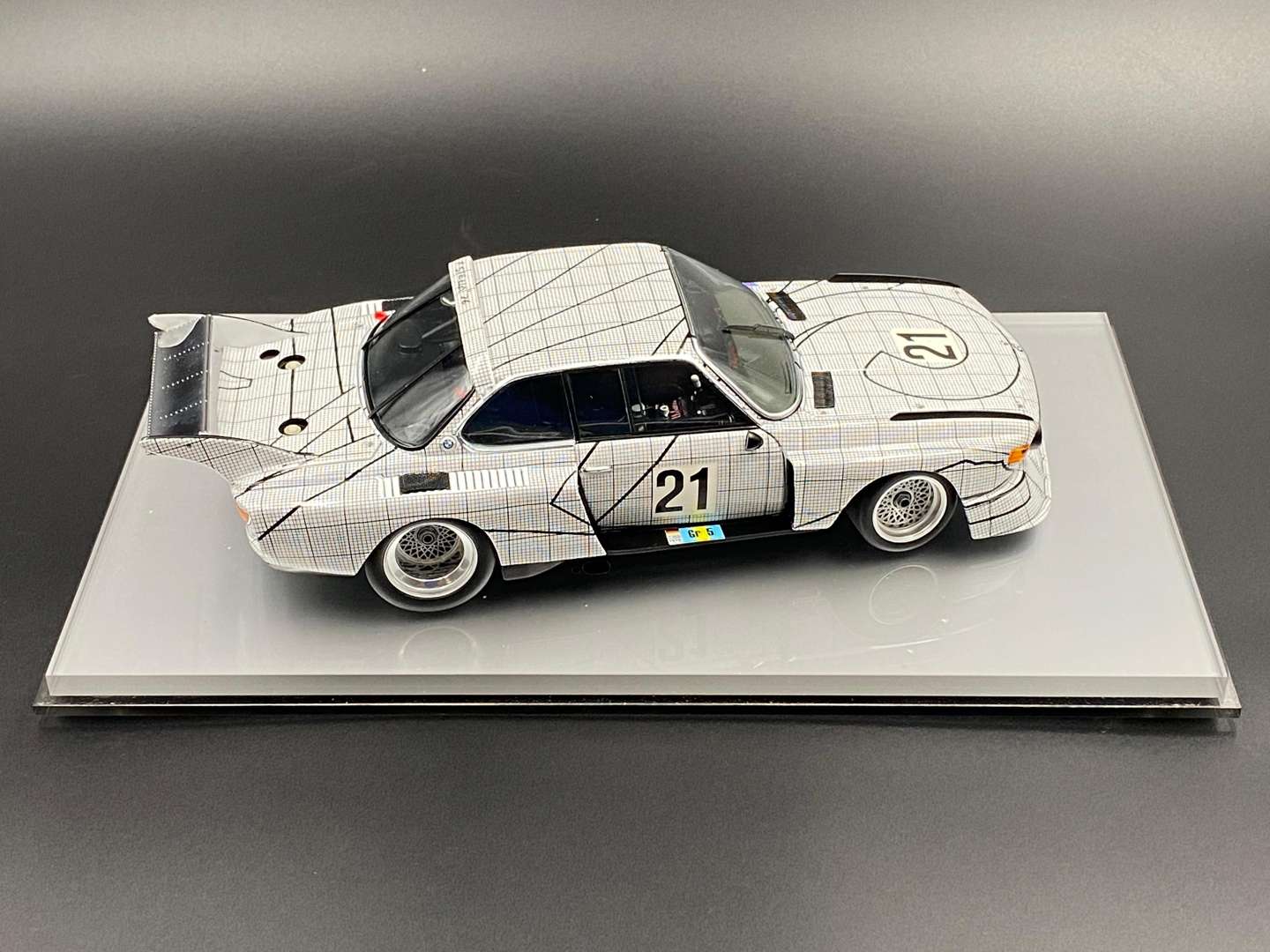 <p>MINICHAMPS. BMW 3.0 CSL by FRANK STELLA 1:18</p>