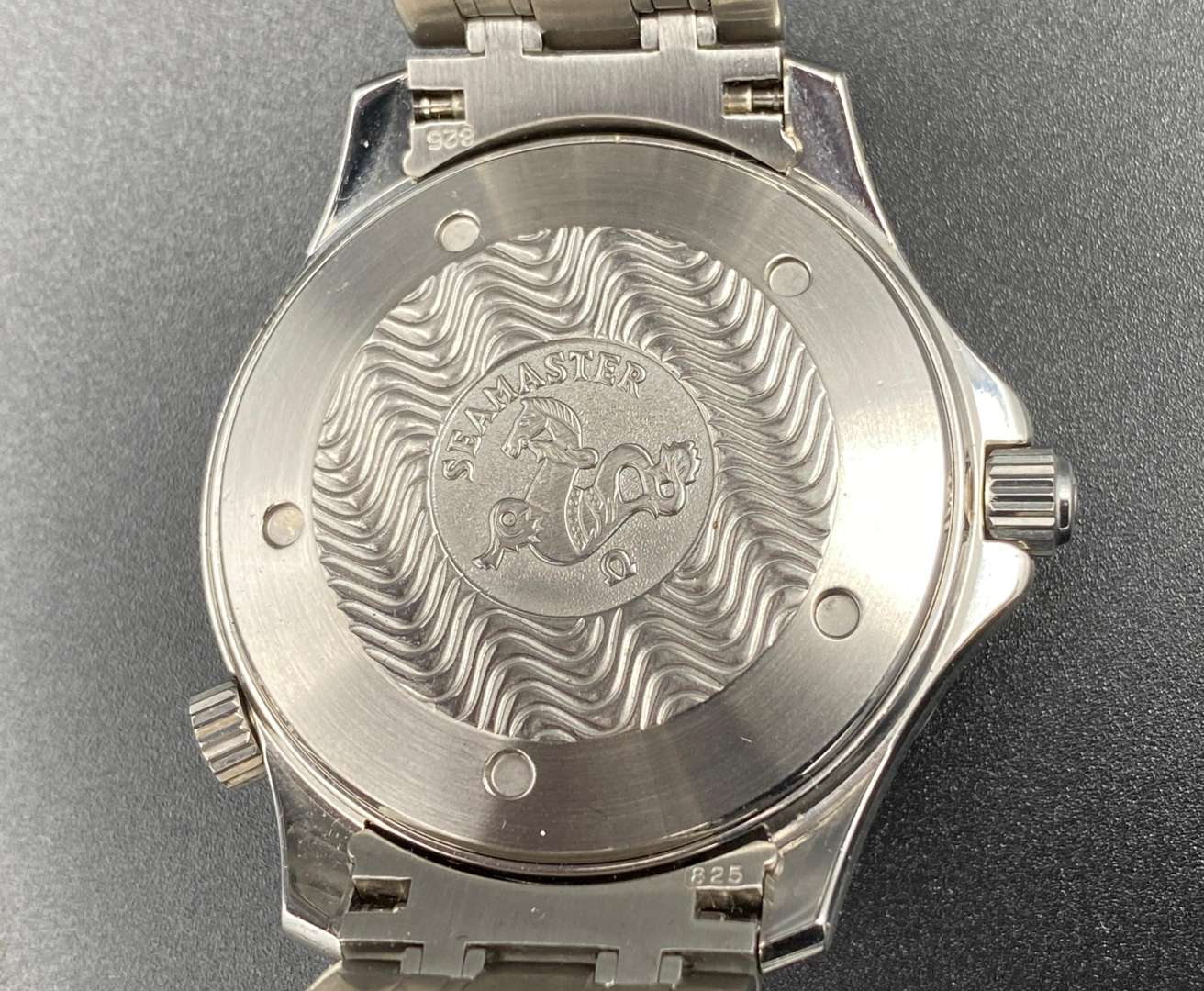 <p>OMEGA, “Seamaster" Chronometer 300M”, 1997, 007 “Tomorrow Never Dies” prop wristwatch.</p>