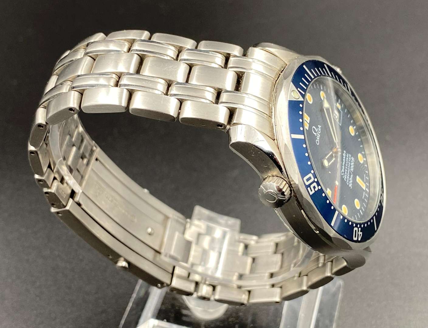 <p>OMEGA, “Seamaster" Chronometer 300M”, 1997, 007 “Tomorrow Never Dies” prop wristwatch.</p>