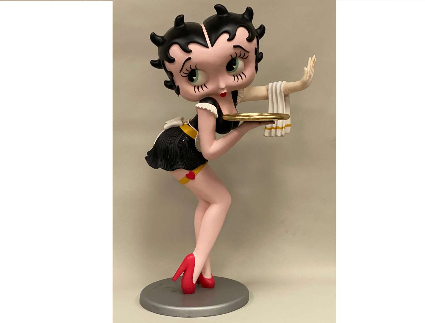 <p>KING FEATURES SYNDICATE composite “Betty Boop” waitress figure</p>