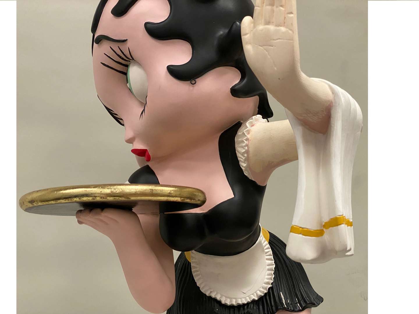 <p>KING FEATURES SYNDICATE composite “Betty Boop” waitress figure</p>