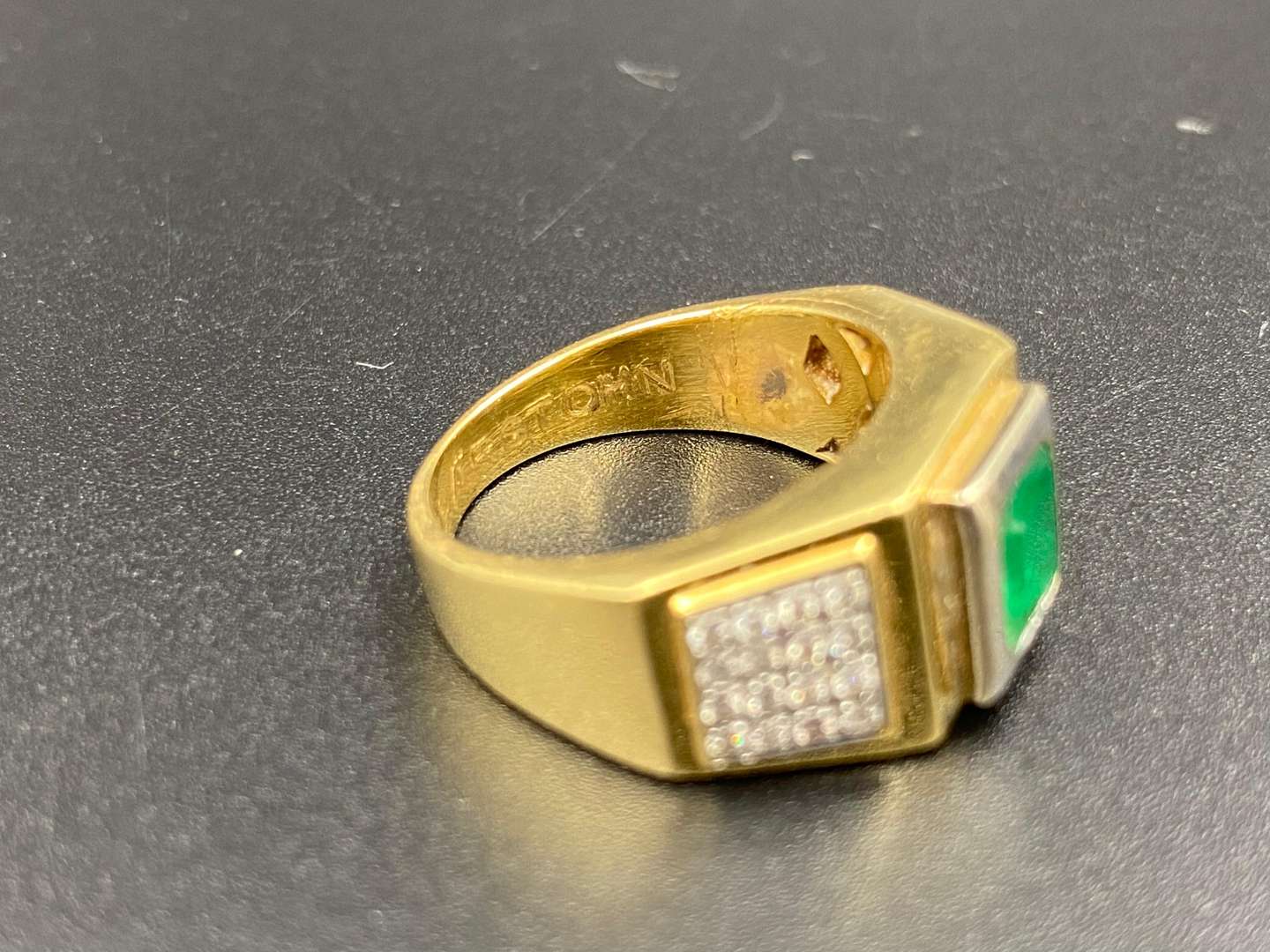 <p>An Emerald & Diamond set, 18ct gold ring.</p>