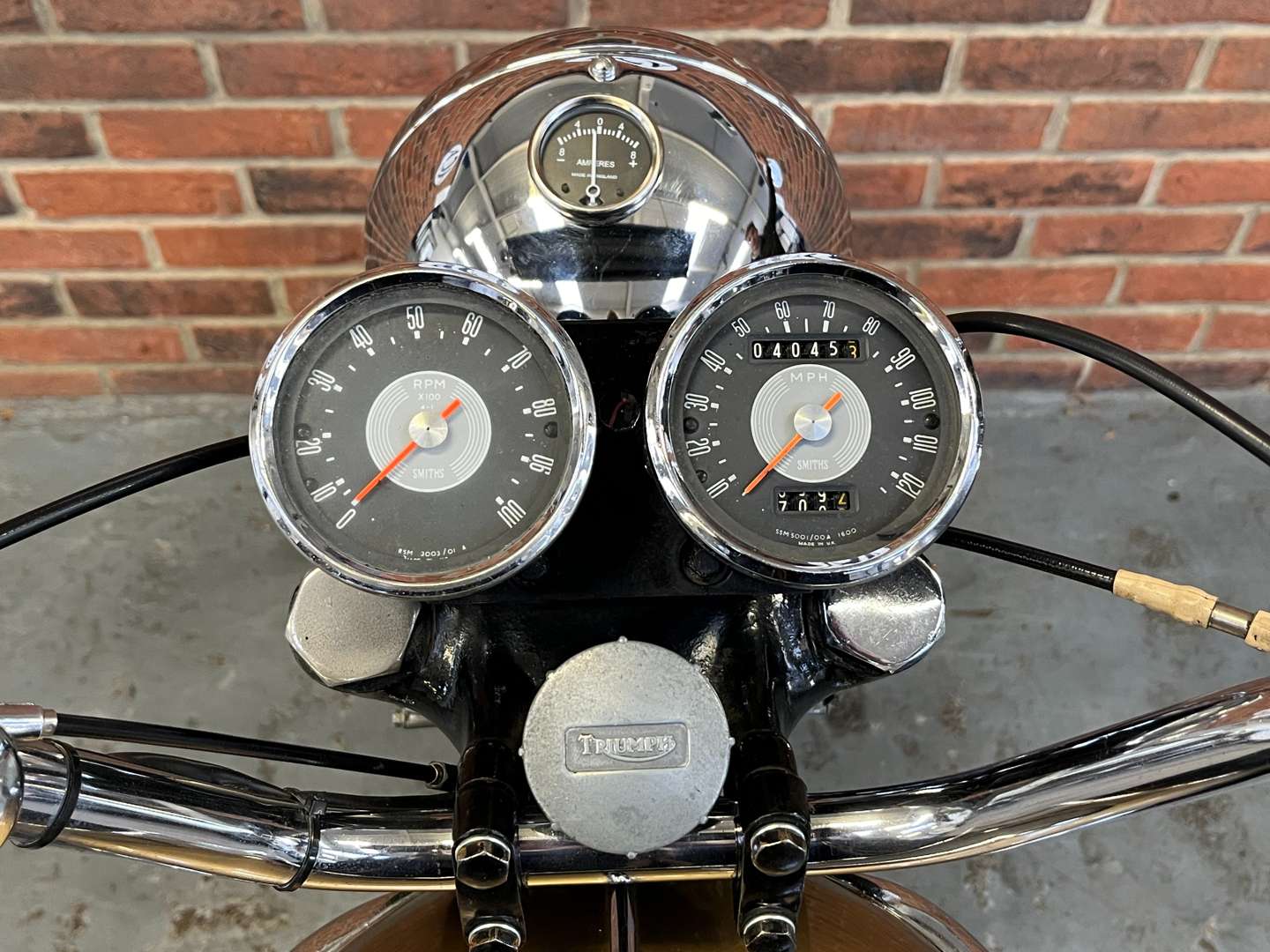 <p>1964 TRIUMPH TIGER 90</p>