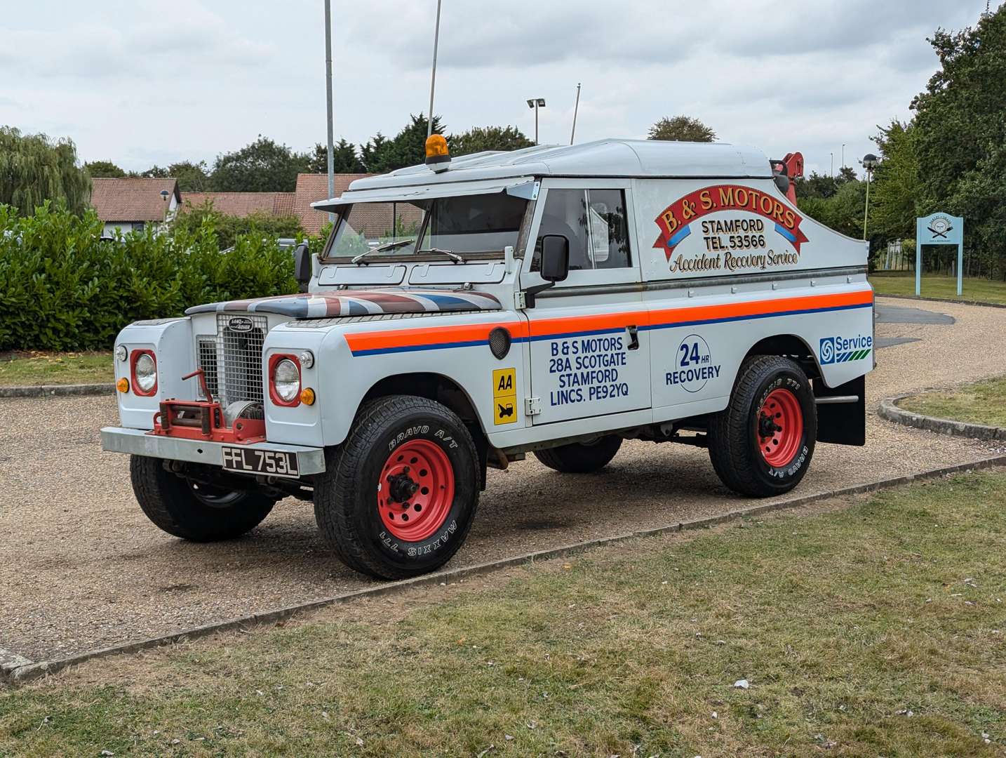 <p>1972 LAND ROVER SIII 109 RECOVERY</p>