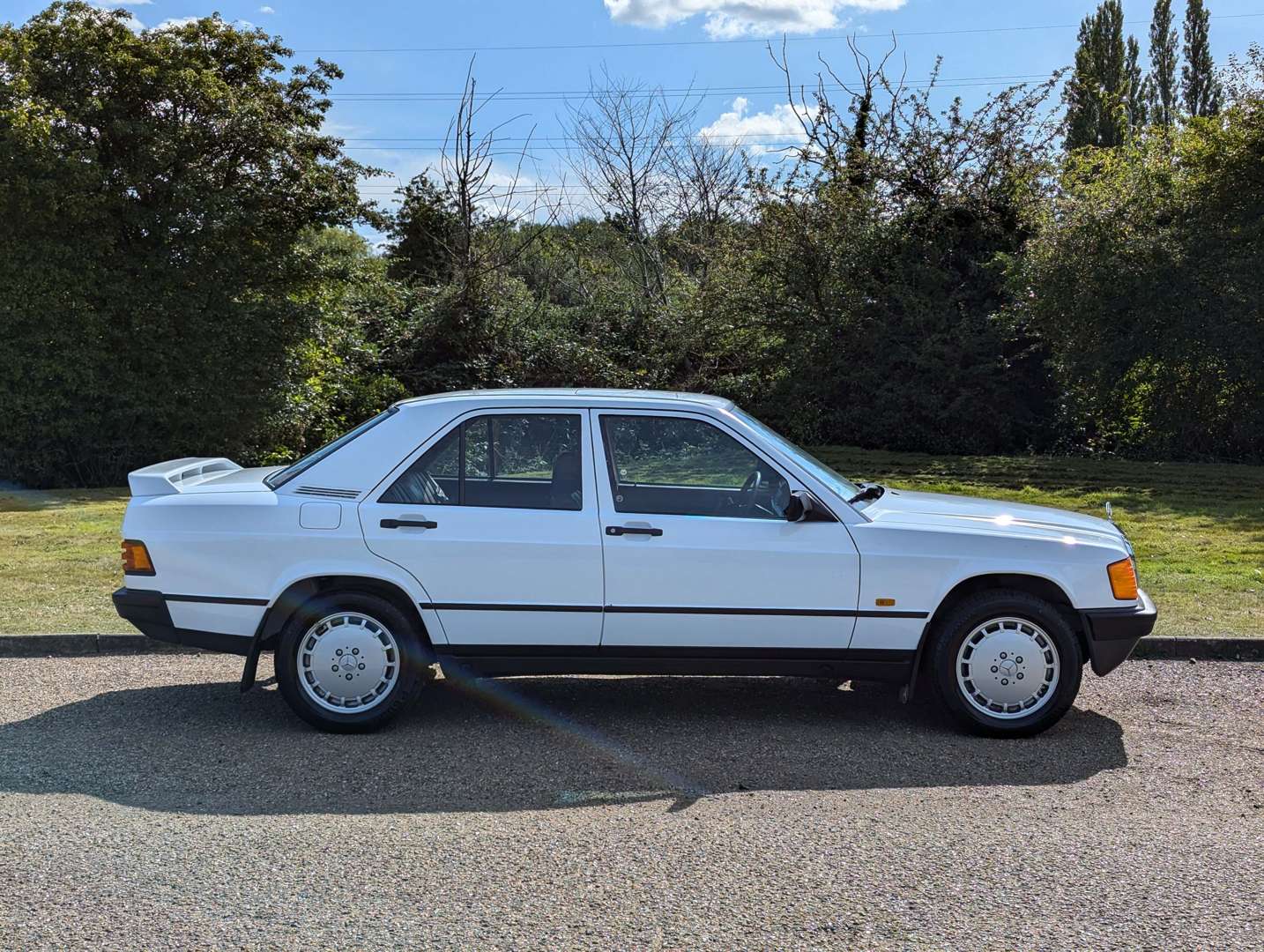 <p>1988 MERCEDES 190E 2.0 ONE OWNER</p>