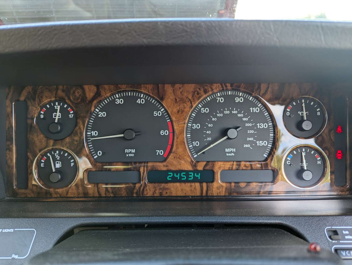 <p>1991 JAGUAR XJ6 3.2 AUTO 24,223 MILES</p>