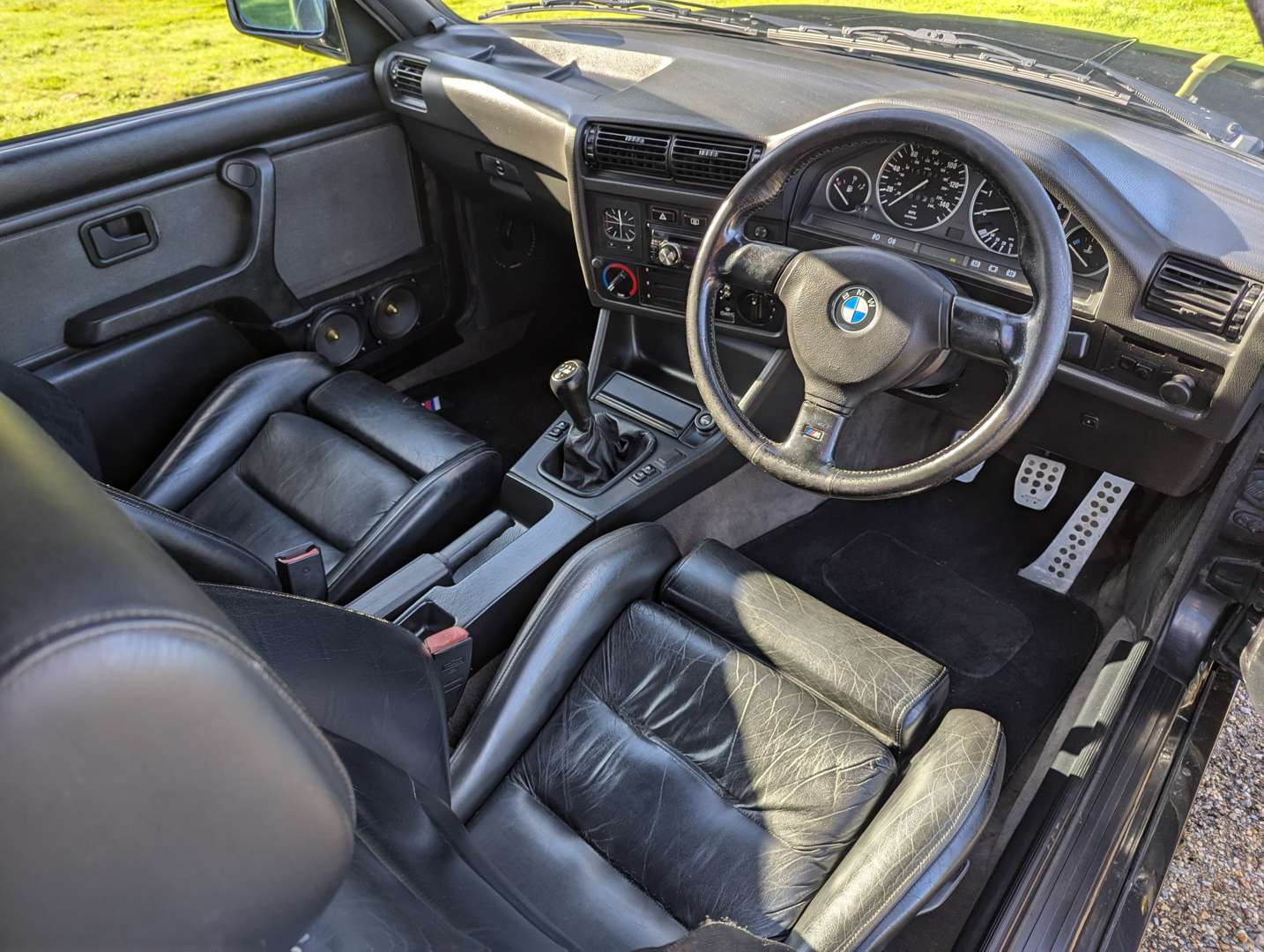 <p>1988 BMW E30 325 I SPORT</p>