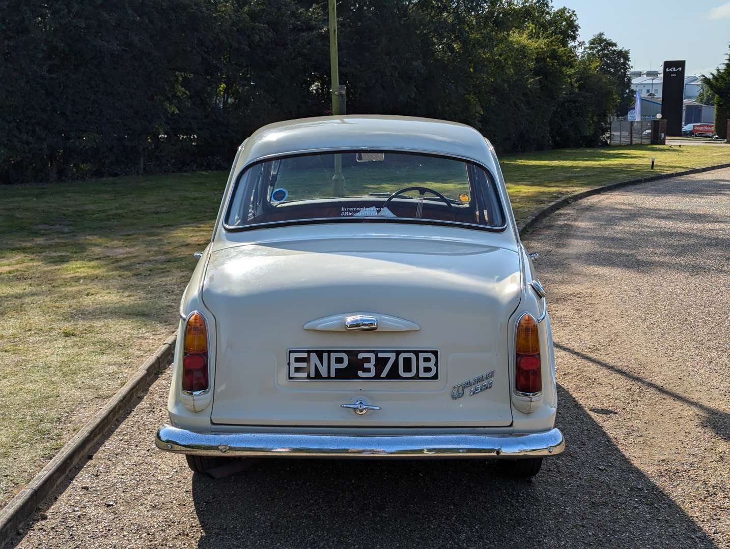 <p>1964 WOLSELEY 1500</p>