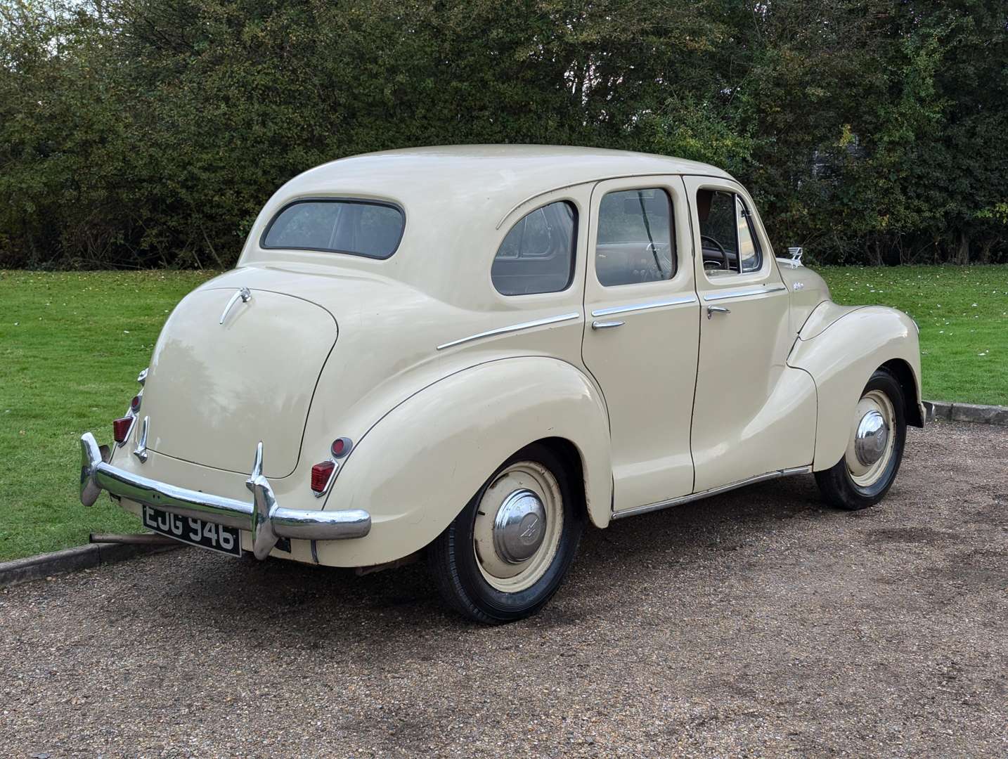 <p>1950 AUSTIN A40 DEVON</p>