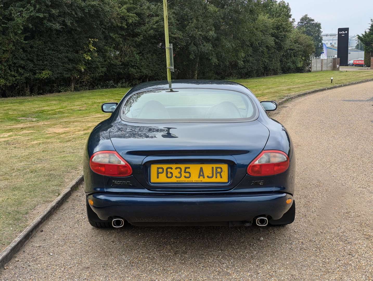 <p>1997 JAGUAR XK8 4.0 COUPE AUTO</p>