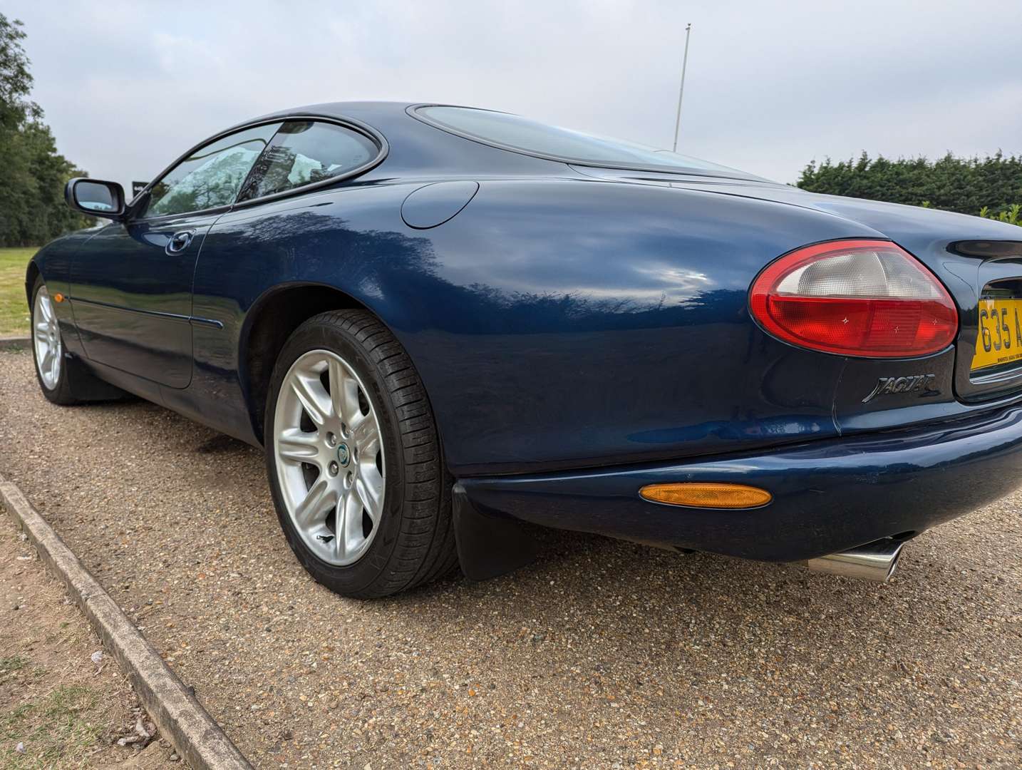 <p>1997 JAGUAR XK8 4.0 COUPE AUTO</p>