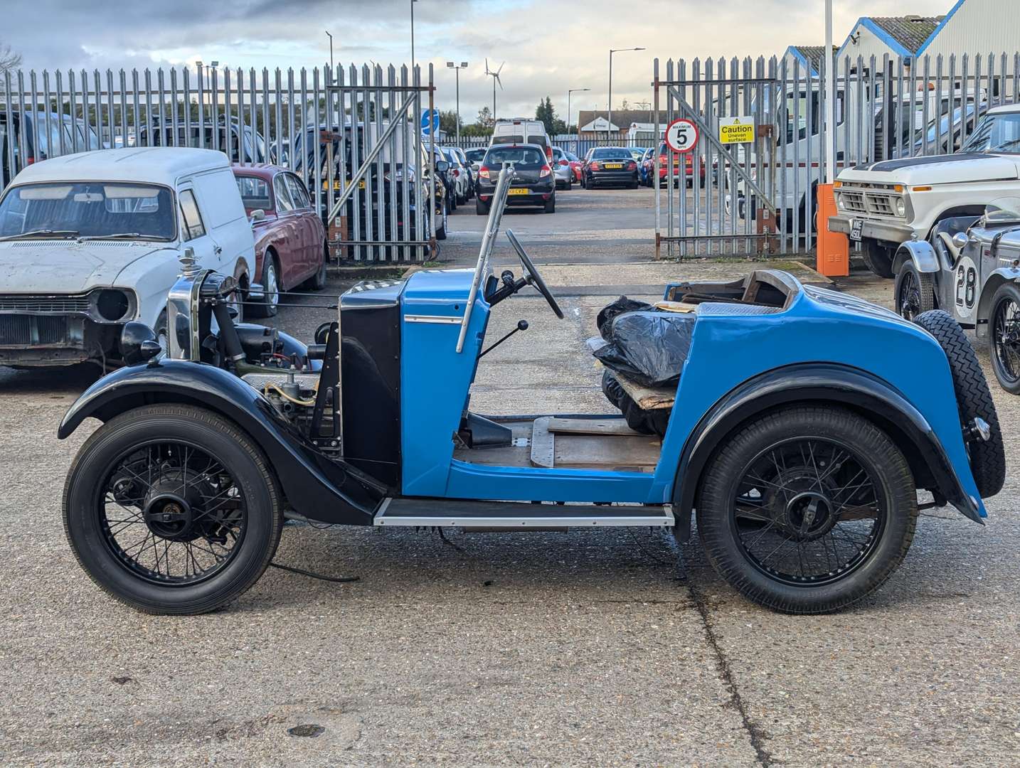 <p>1934 MORRIS MINOR 2 SEATER TOURER&nbsp;</p>