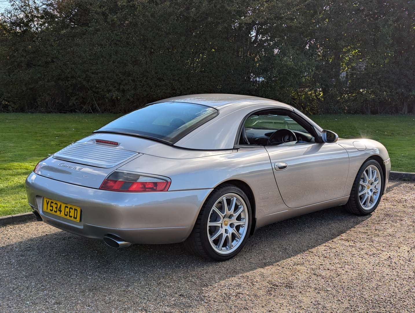 <p>2001 PORSCHE (996) 911 3.4 C4 TIPTRONIC S</p>