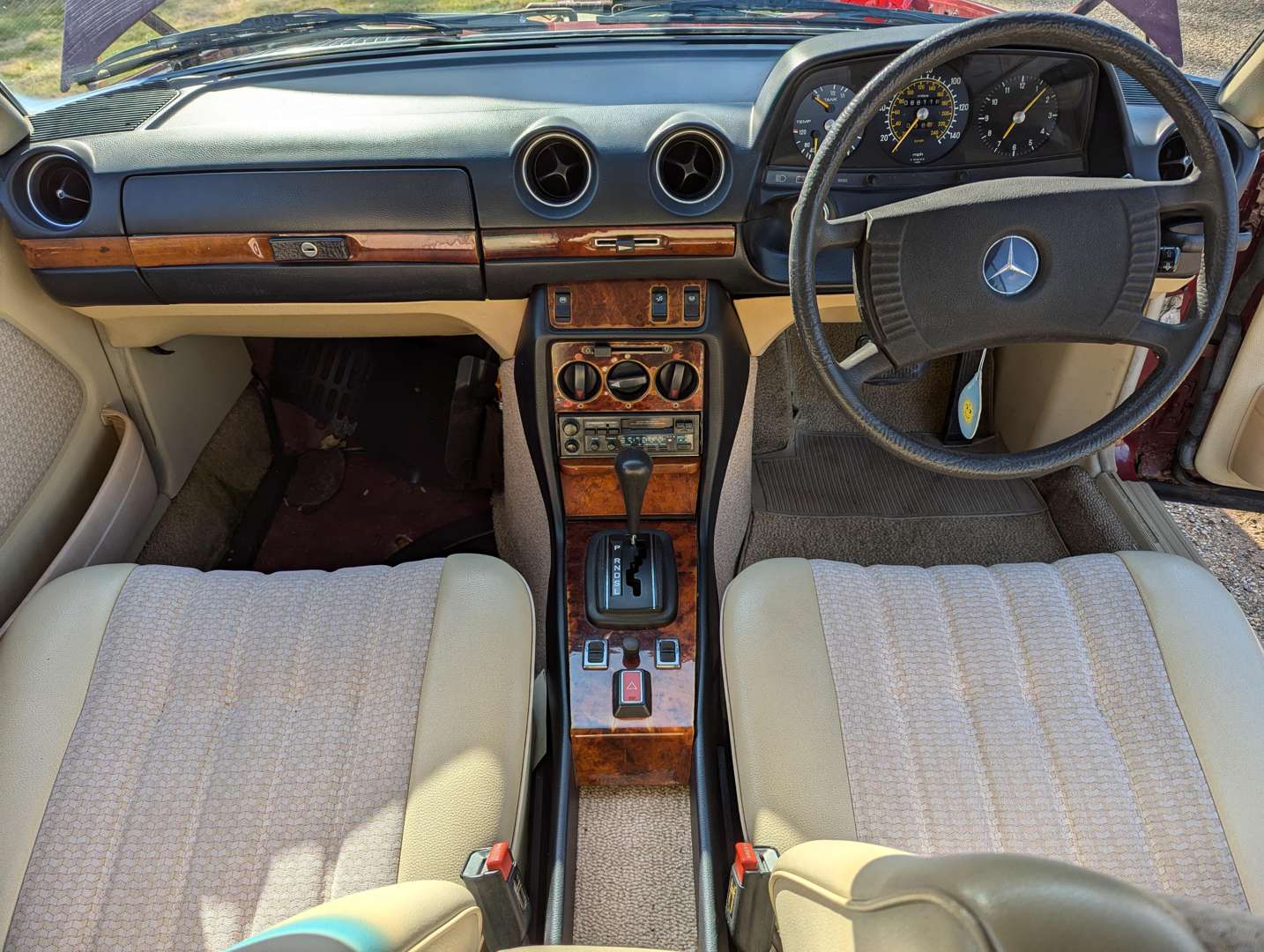 <p>1978 MERCEDES 280 CEW AUTO</p>