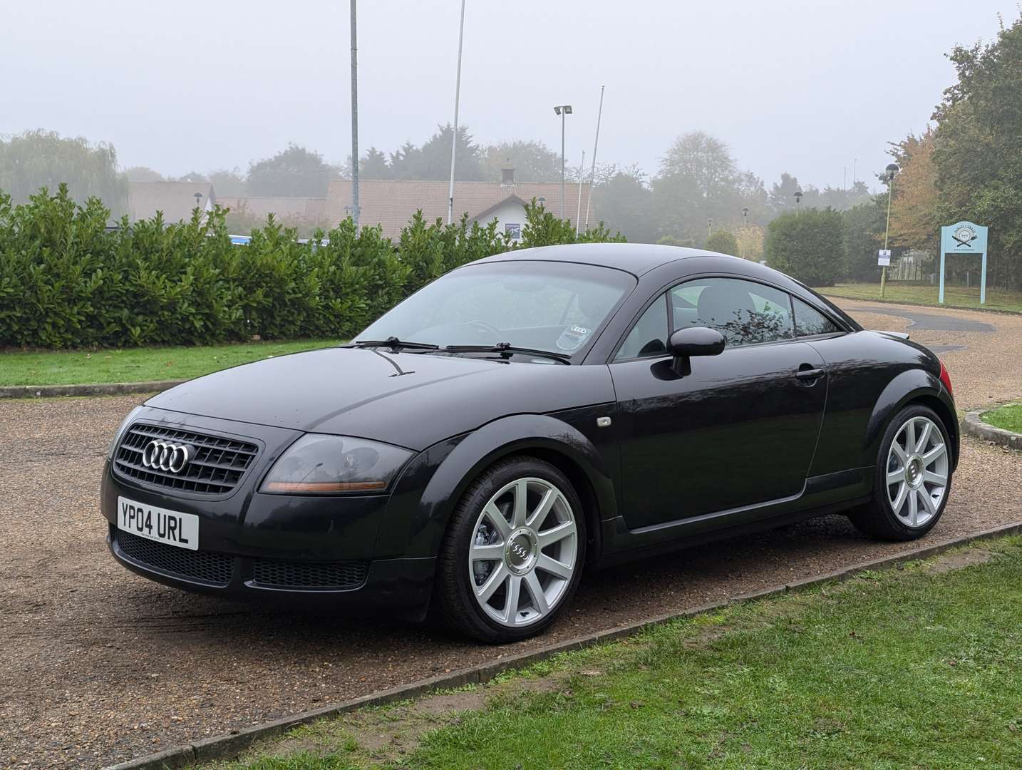 <p>2004 AUDI TT QUATTRO (180 BHP)</p>