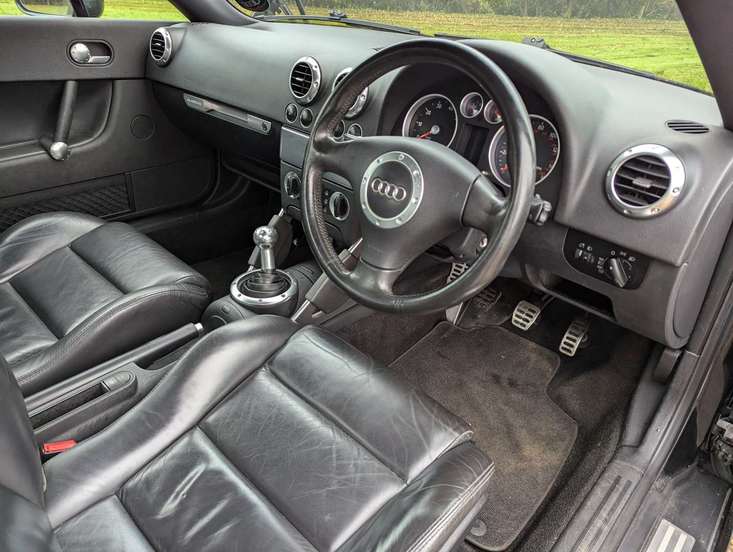 <p>2004 AUDI TT QUATTRO (180 BHP)</p>