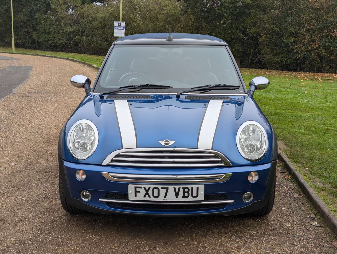 <p>2007 MINI COOPER CONVERTIBLE</p>