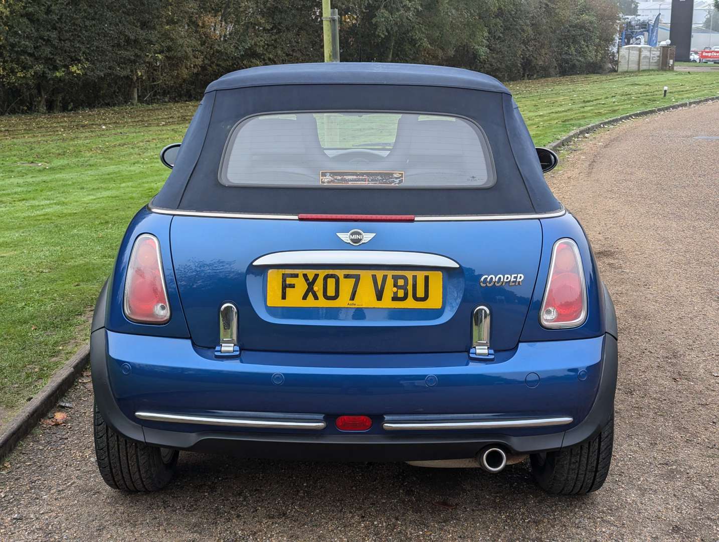 <p>2007 MINI COOPER CONVERTIBLE</p>