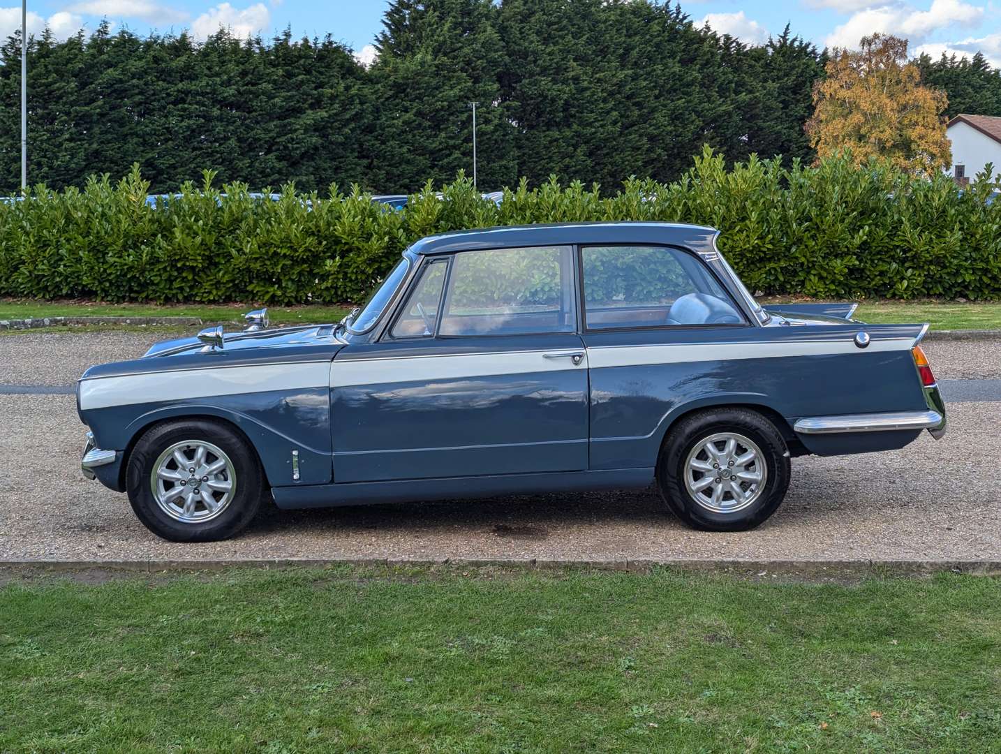 <p>1966 TRIUMPH VITESSE</p>