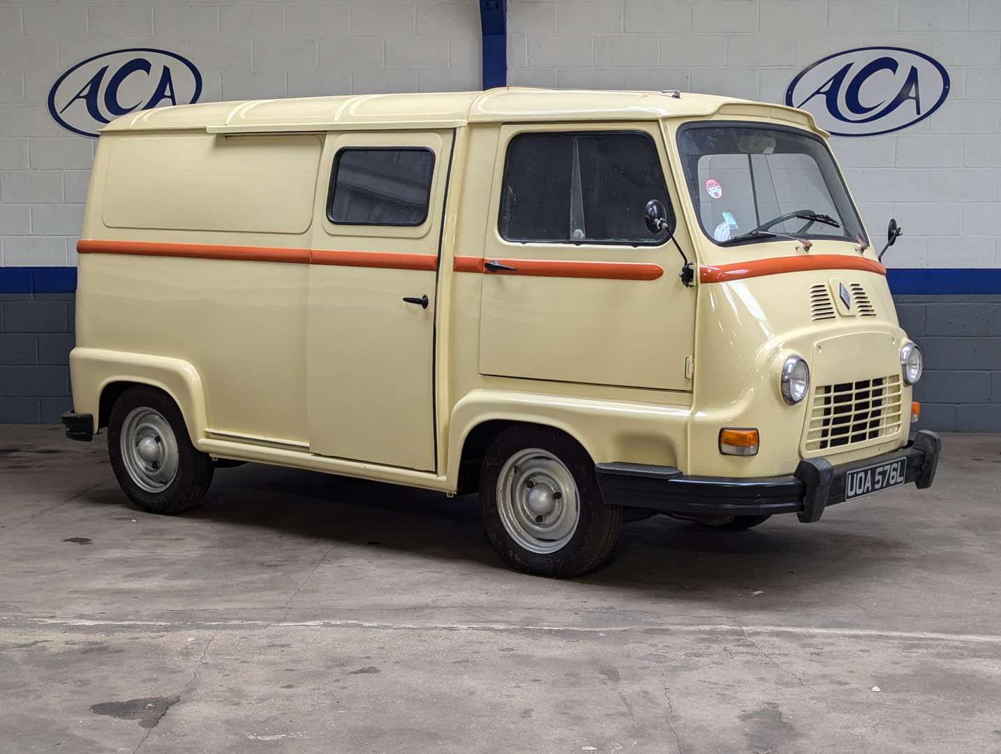 <p>1972 RENAULT ESTAFETTE LHD FROM MICHAEL LEWIS COLLECTION</p>