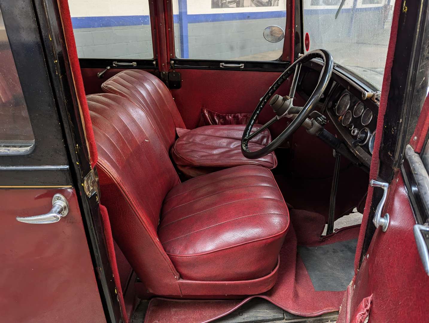 <p>1932 AUSTIN 10 FROM THE MICHAEL LEWIS COLLECTION</p>