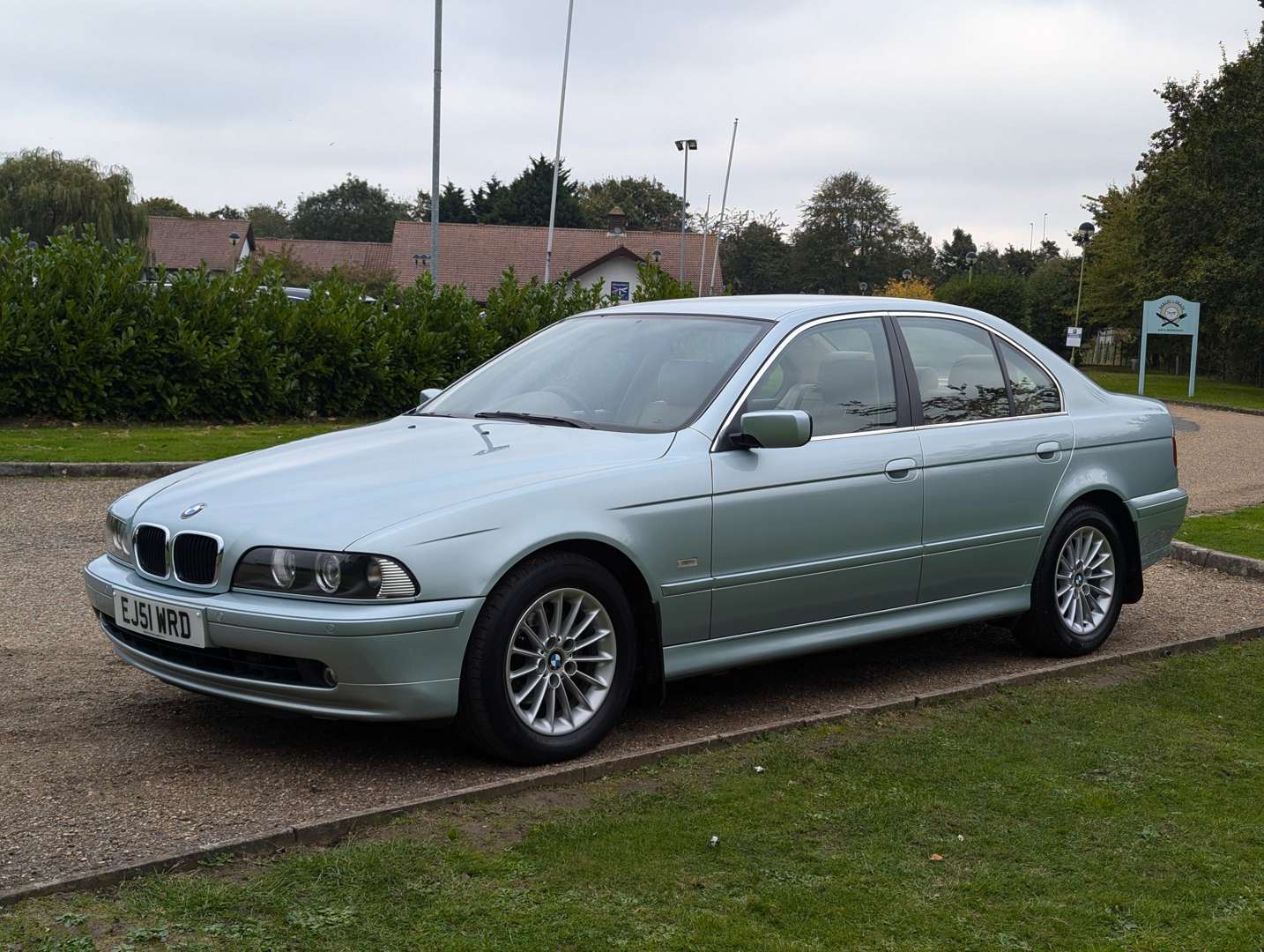 <p>2001 BMW E39 525D SE ONE OWNER&nbsp;</p>