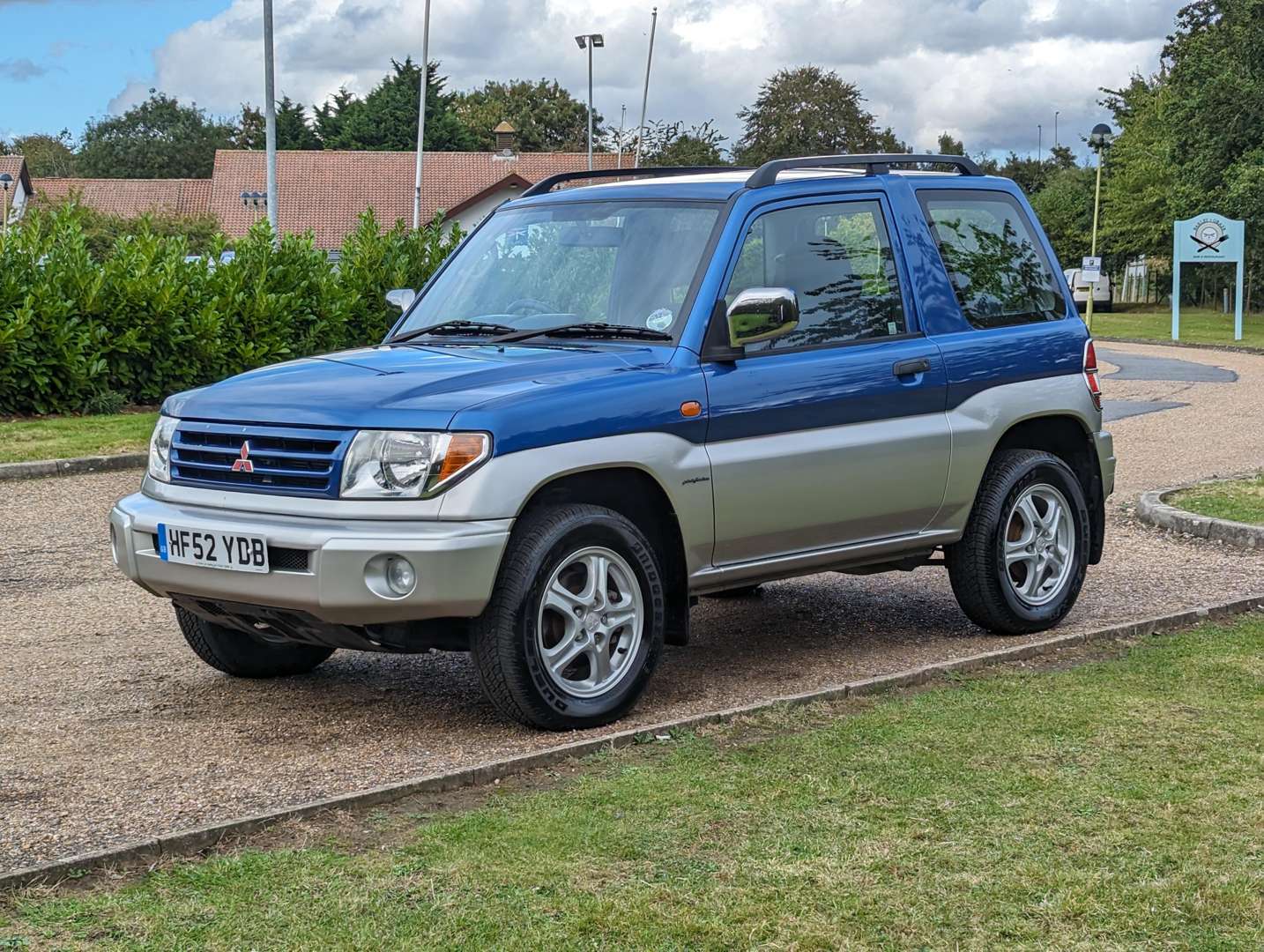 <p>2002 MITSUBISHI SHOGUN PININ ATTIVO II 12,970 MILES</p>