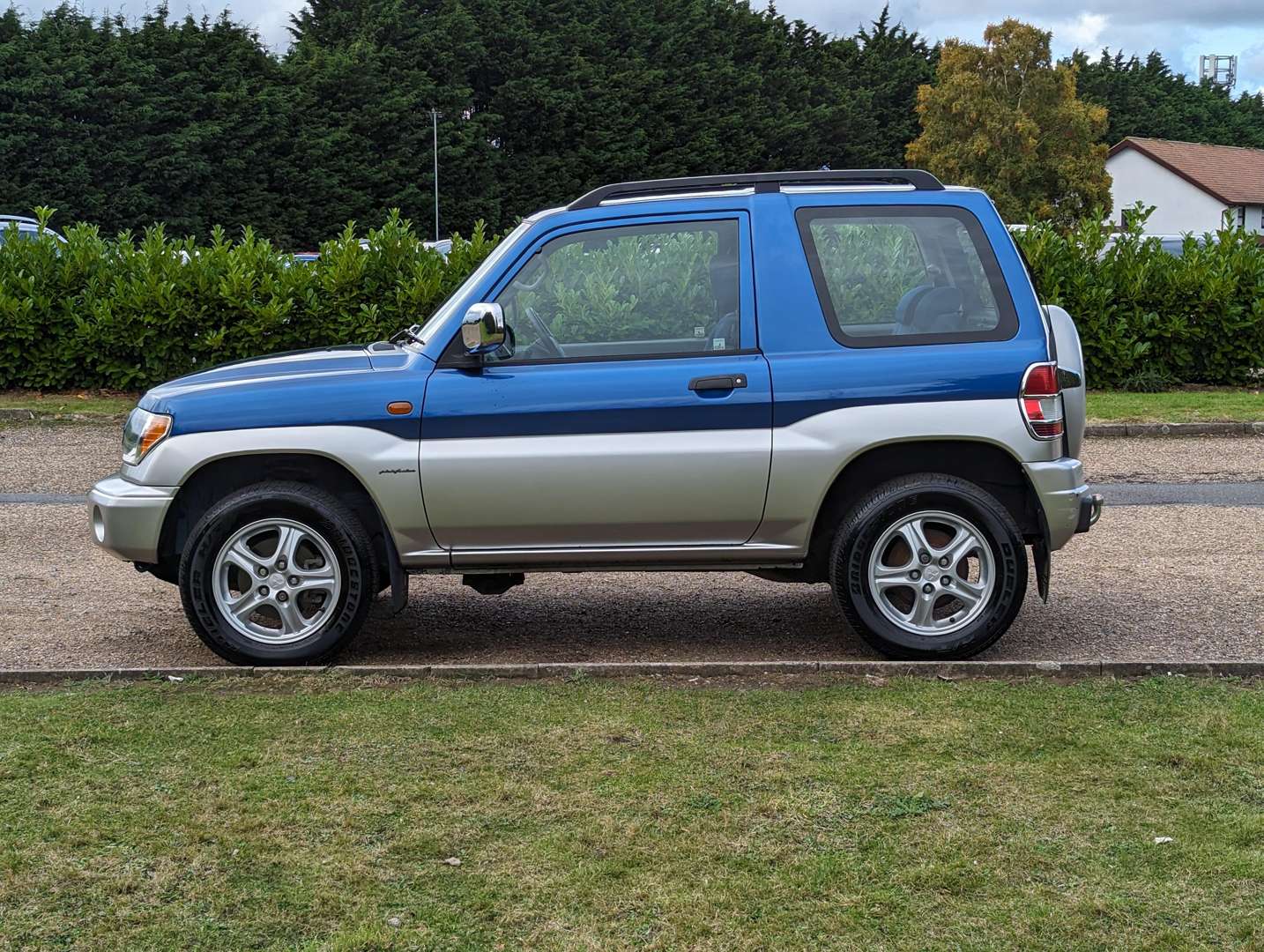 <p>2002 MITSUBISHI SHOGUN PININ ATTIVO II 12,970 MILES</p>