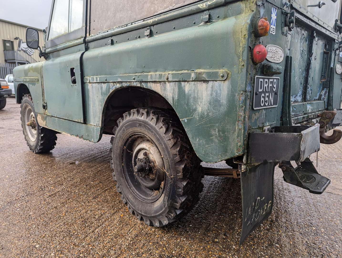 <p>1965 LAND ROVER 88" SIIA&nbsp;</p>