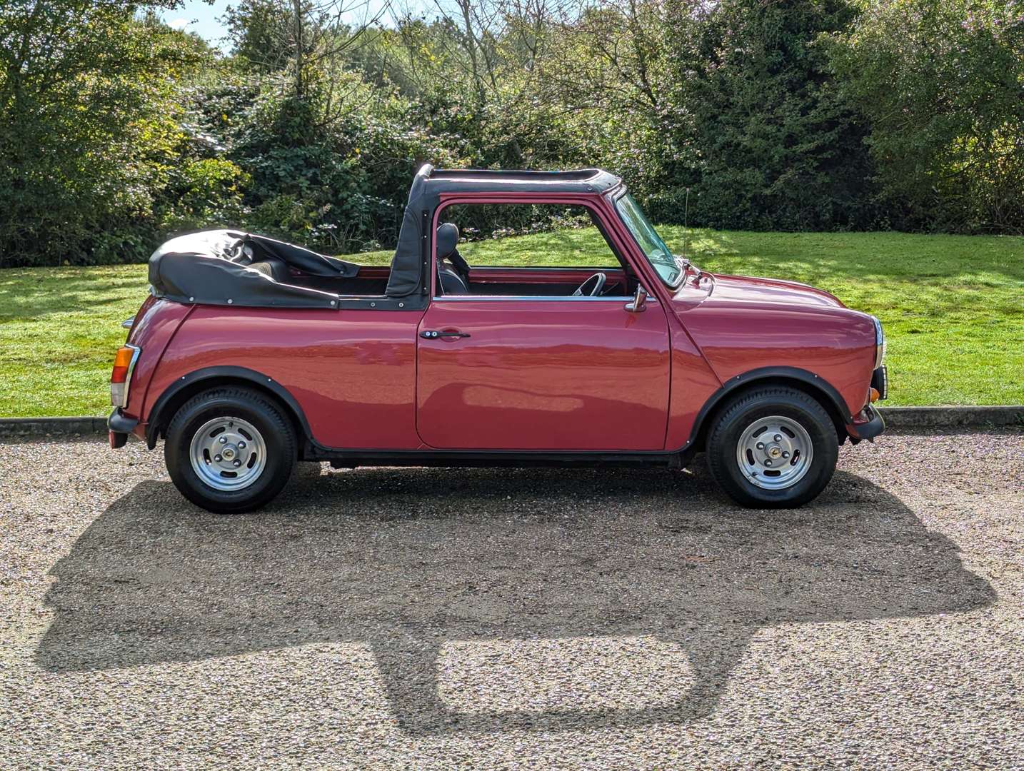 <p>1985 AUSTIN MINI MAYFAIR CONVERTIBLE</p>