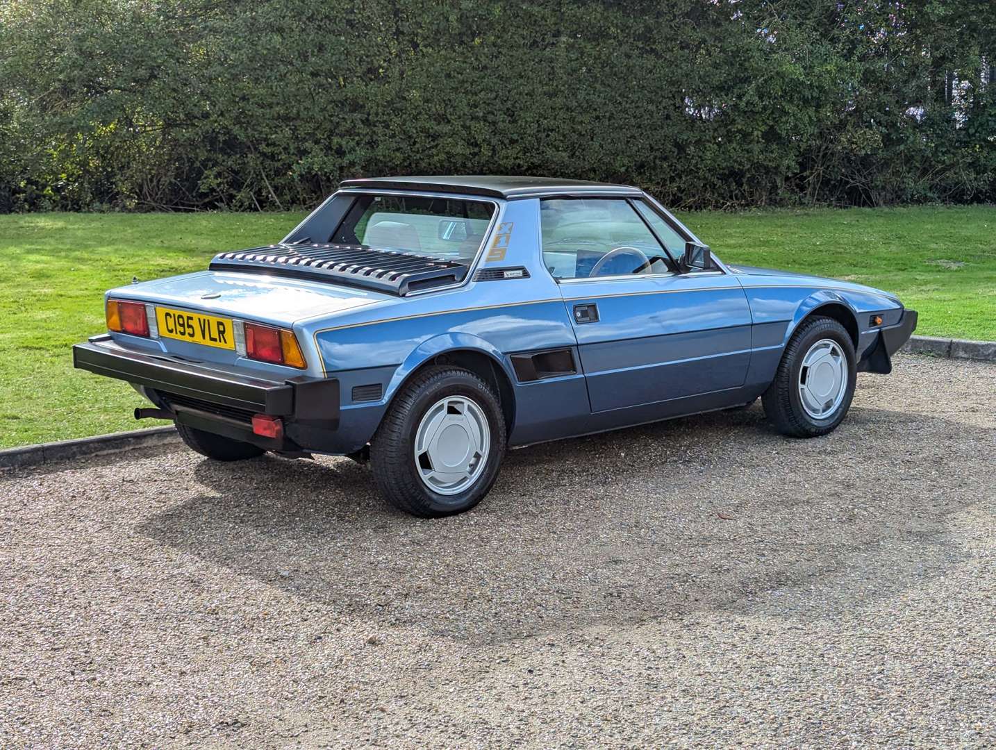 <p>1986 FIAT X1/9 VS</p>