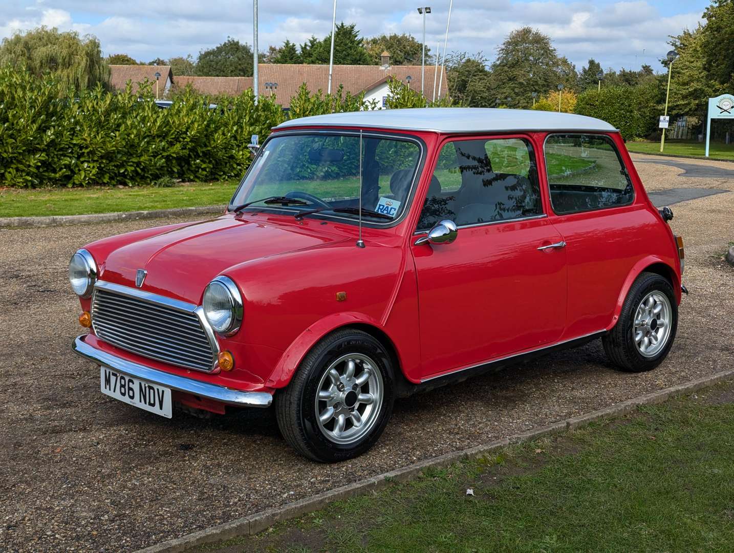 <p>1995 ROVER MINI MAYFAIR AUTO</p>