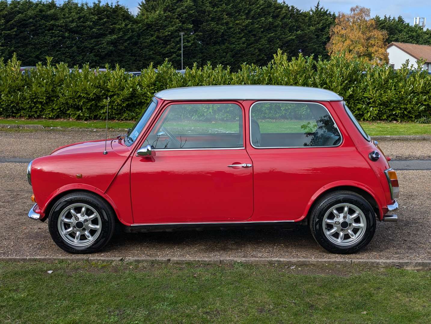 <p>1995 ROVER MINI MAYFAIR AUTO</p>