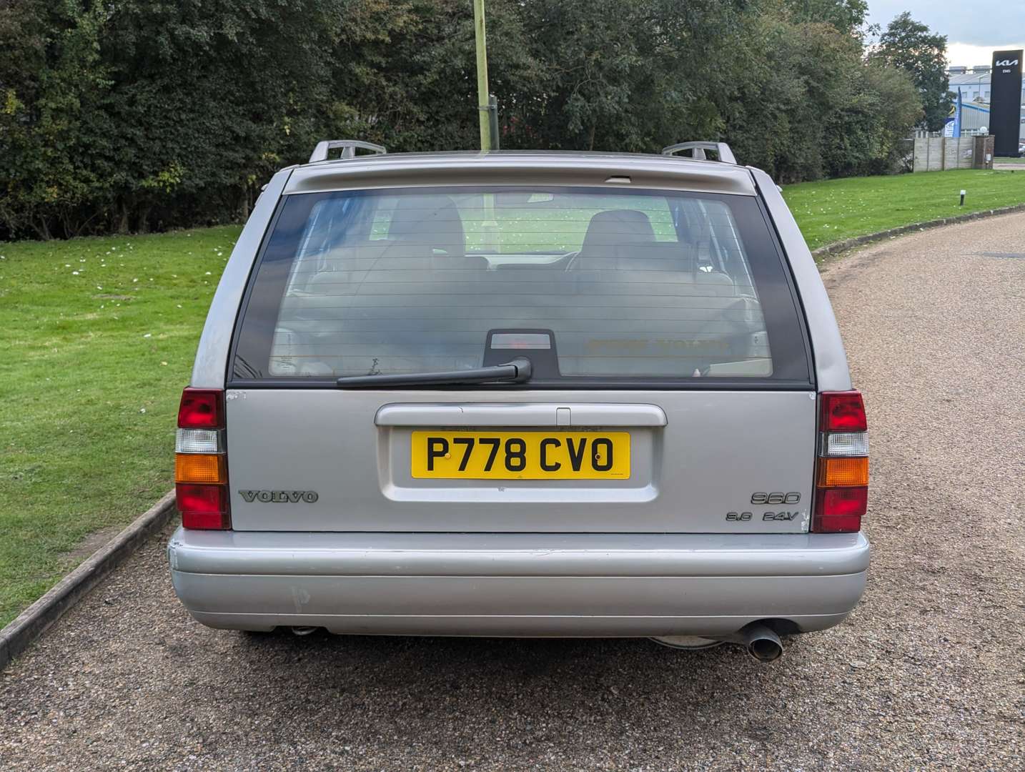 <p>1996 VOLVO 960 24V ESTATE AUTO</p>