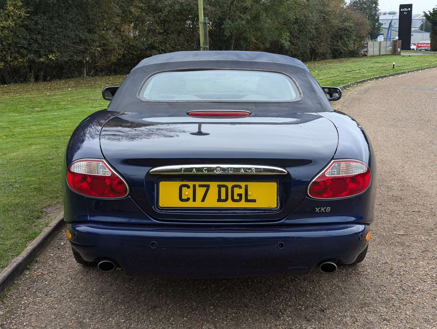 <p>2000 JAGUAR XK8 4.0 CONVERTIBLE AUTO</p>