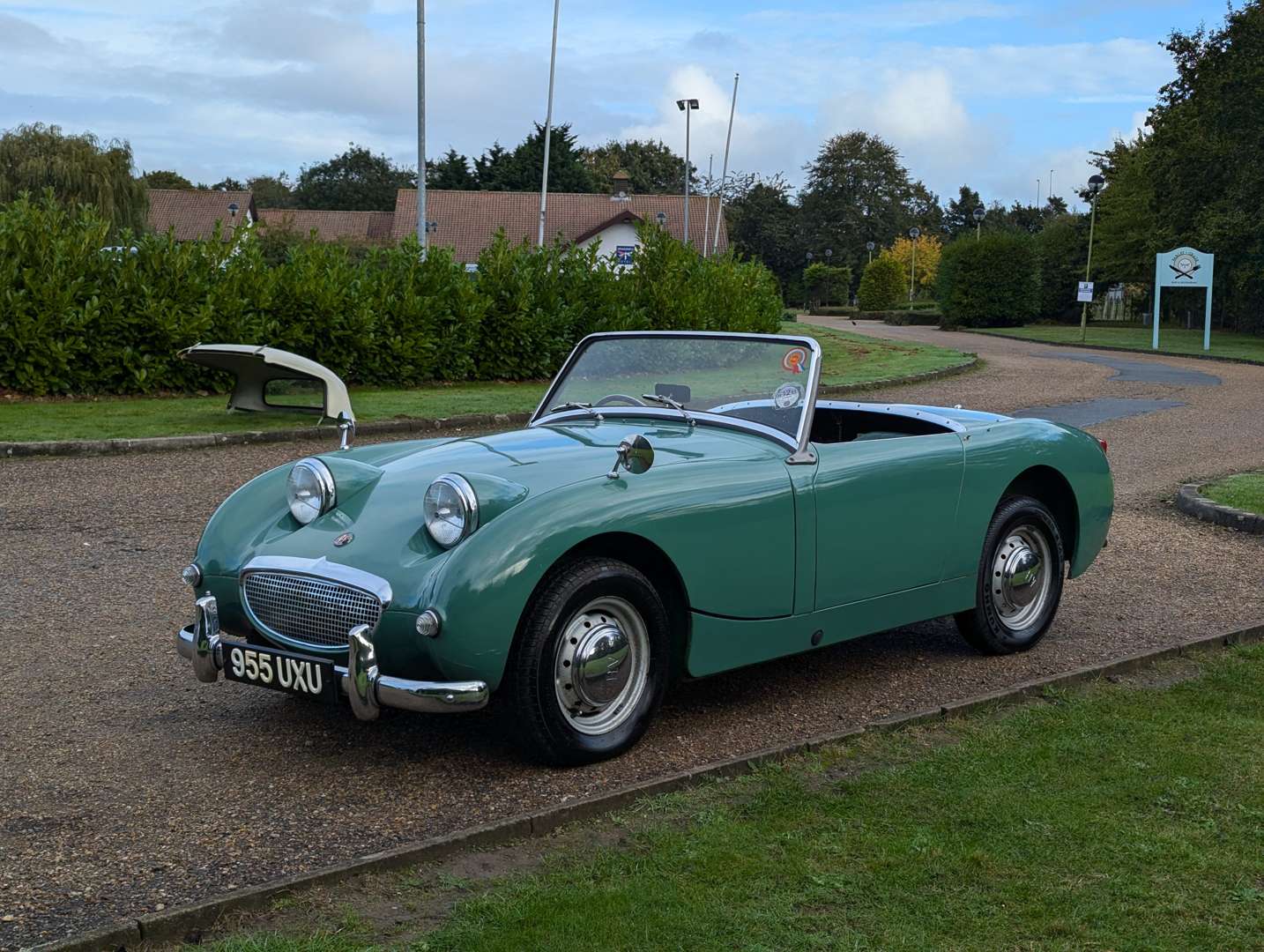 <p>1961 AUSTIN HEALEY SPRITE FROGEYE &nbsp;</p>