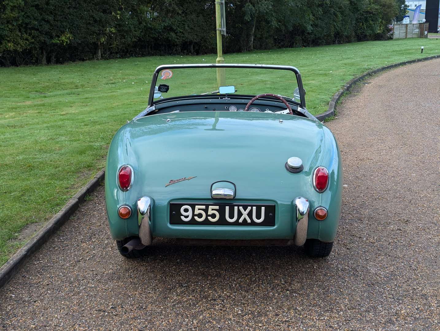 <p>1961 AUSTIN HEALEY SPRITE FROGEYE &nbsp;</p>