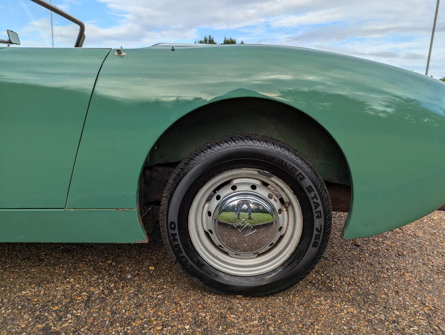 <p>1961 AUSTIN HEALEY SPRITE FROGEYE &nbsp;</p>