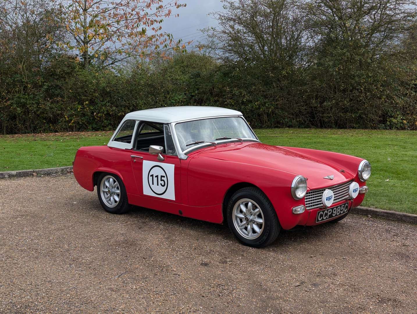 <p>1965 AUSTIN HEALEY SPRITE</p>