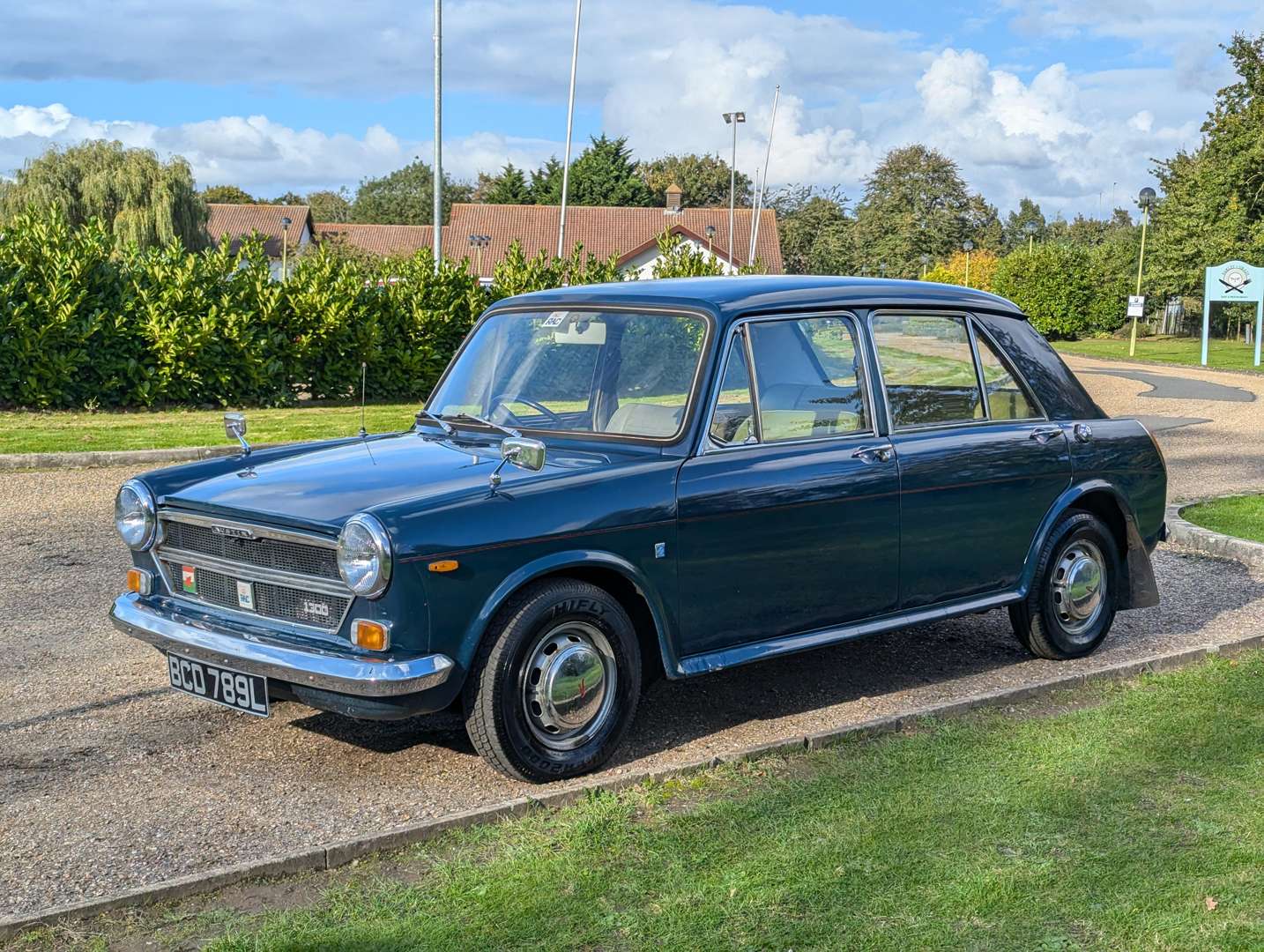 <p>1972 AUSTIN 1300 AUTO</p>