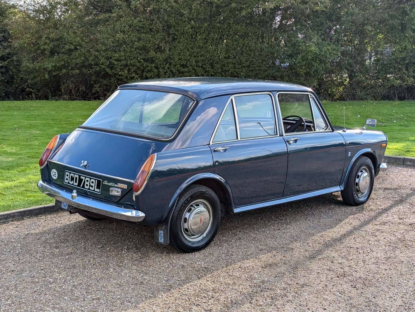 <p>1972 AUSTIN 1300 AUTO</p>