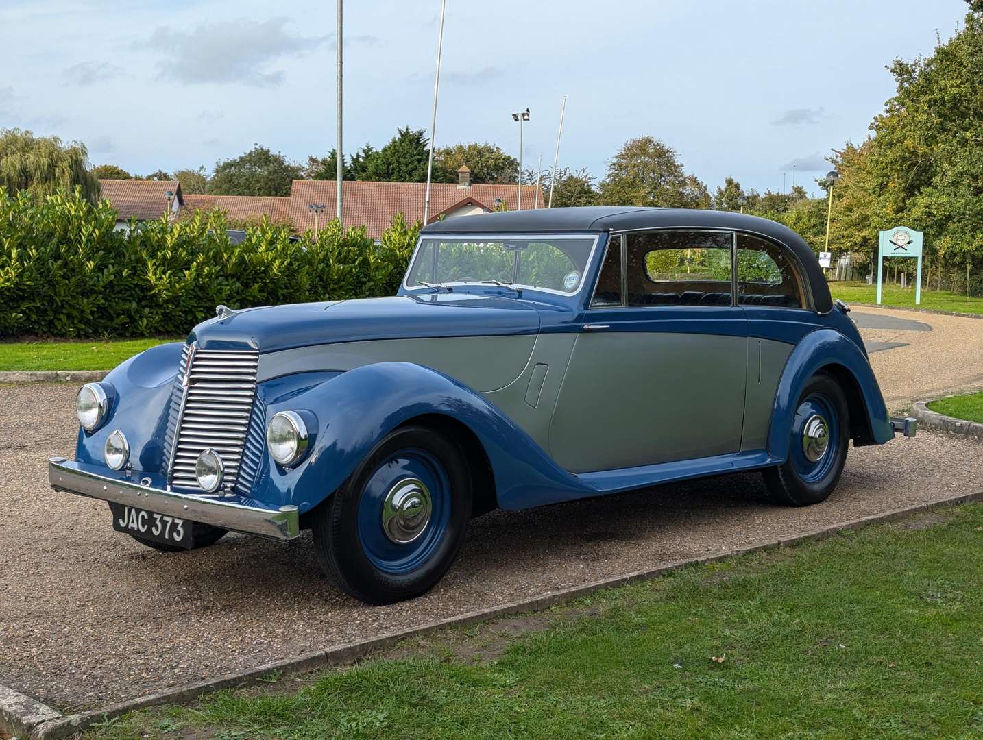 <p>1949 ARMSTRONG SIDDELEY TYPHOON</p>