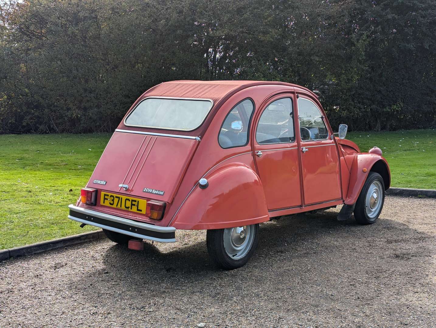 <p>1989 CITROEN 2 CV6 SPECIAL</p>