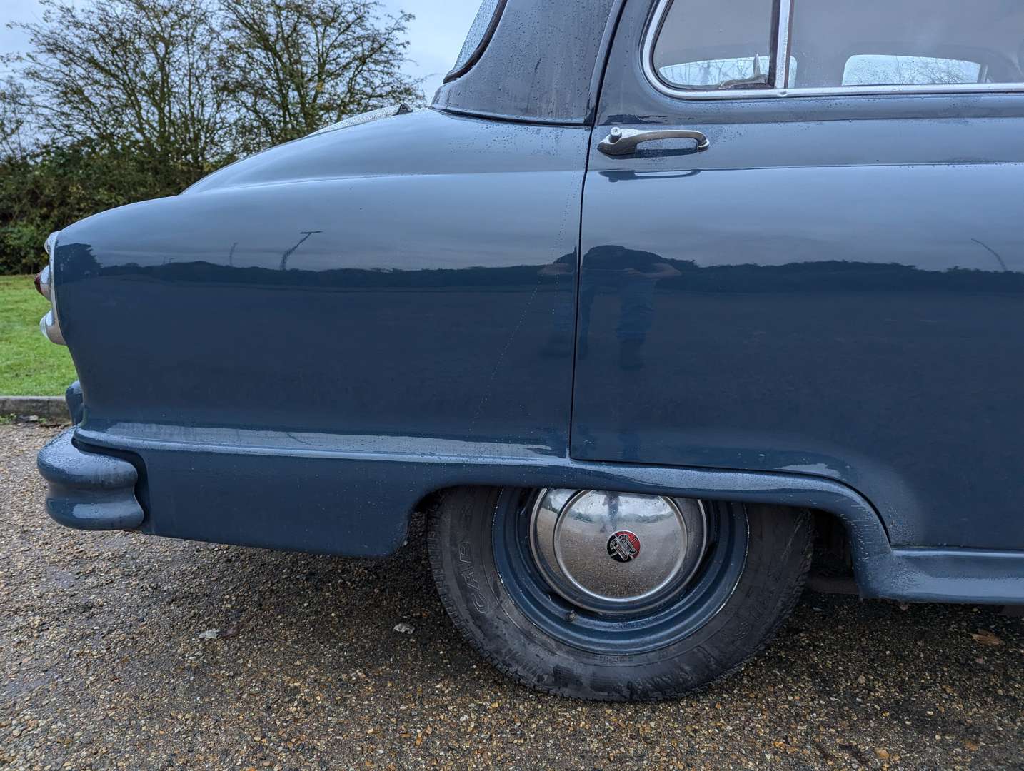 <p>1954 STANDARD VANGUARD</p>