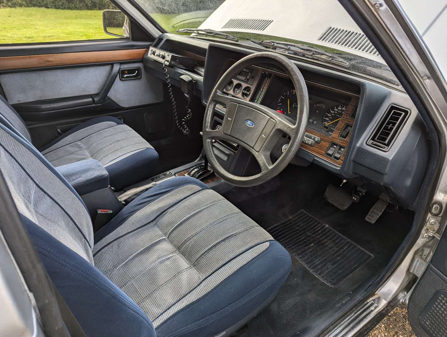 <p>1984 FORD GRANADA 2.8 GHIA X AUTO</p>