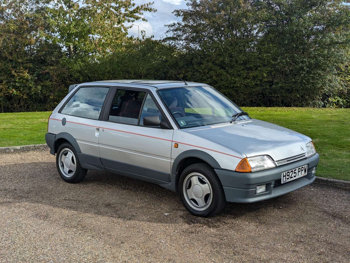 <p>1990 CITROEN AX GT</p>