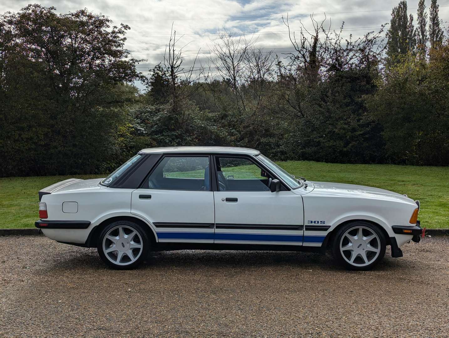 <p>1983 FORD CORTINA 3.0 MKV</p>