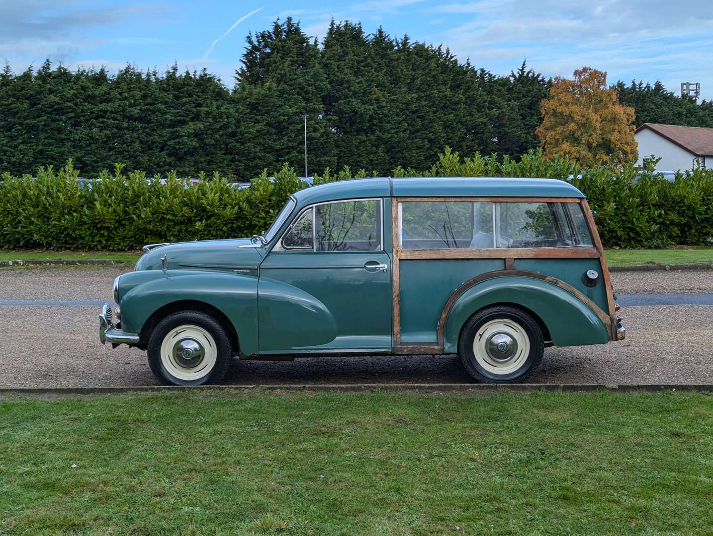 <p>1966 MORRIS MINOR TRAVELLER</p>