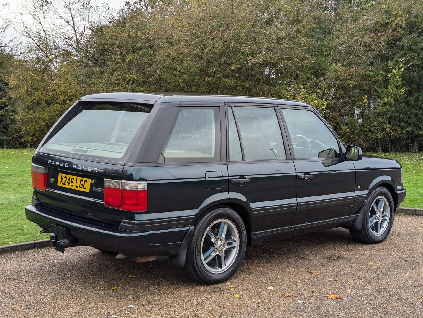 <p>2000 RANGE ROVER 4.6HSE HOLLAND & HOLLAND AUTO</p>