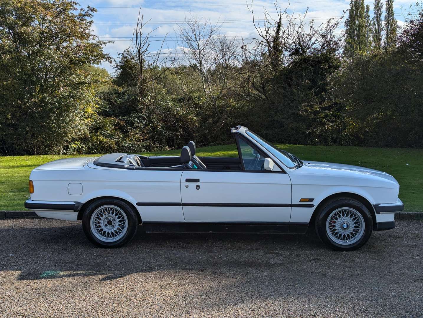 <p>1990 BMW E30 325I CABRIOLET AUTO</p>